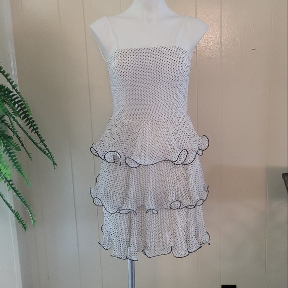 Erin Fetherston Women's Strapless Tier Ruffle Sweet Party Dress - Size 2 - Picture 2 of 12